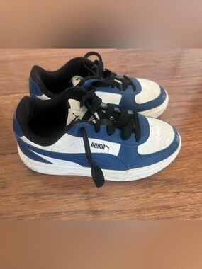 PUMA Kids' Blue and White Low-Top Sneakers